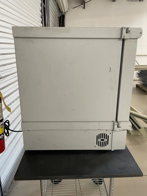 USED FISHER SCIENTIFIC ISOTEMP 725G LABORATORY OVEN