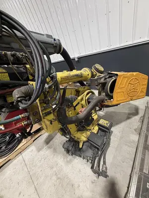 Used FANUC R-2000IB/165F Robots Michigan US | Aucto #1332242