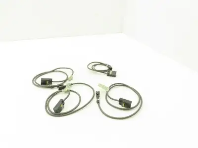 Omron TL-W5MC1 Inductive Proximity Sensor 3 Wire Lot of 4