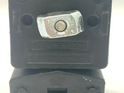 Used BOSCH REXROTH LATERAL GUIDE HOLDER Misc Industrial Equipment | Maverick Industrial Sales #1114964