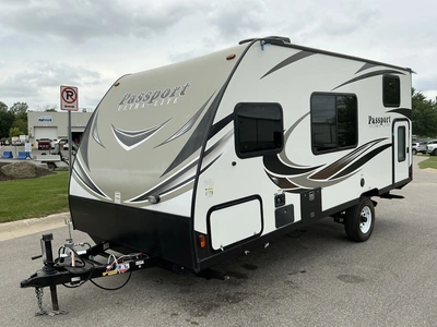 Used 2019 KEYSTONE PASSPORT ULTRA LITE 175BH Campers, Caravans, Motorhomes Michigan US | Miedema Asset Management Group #1304677