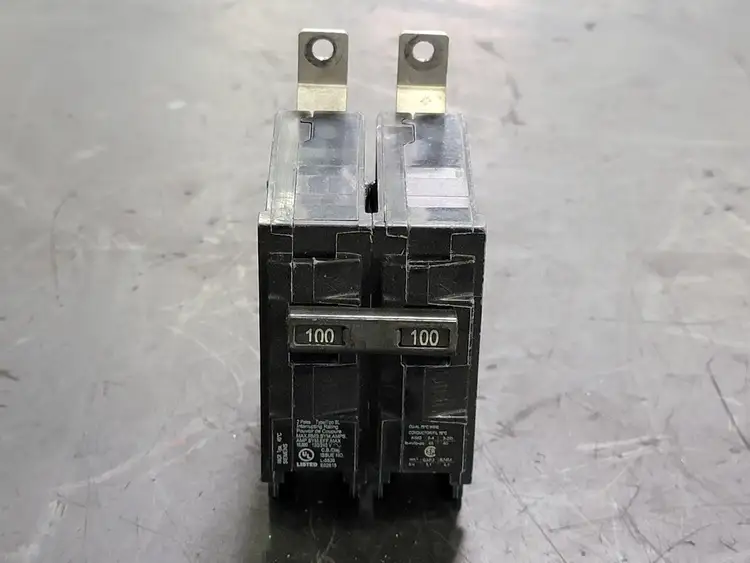 Used SIEMENS B2100 Switchgears British Columbia CA | Lenmark #241854