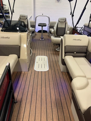 New | in-Stock 2026 BENTLEY PONTOONS 223 ELITE ADMIRAL Boats (Misc) Virginia US | Affordable Outdoors #1638049