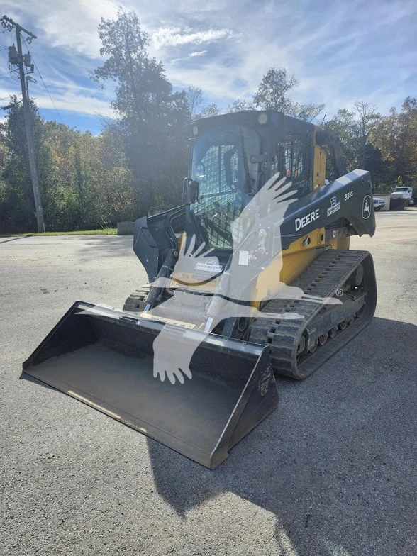 USED 2022 DEERE 331G