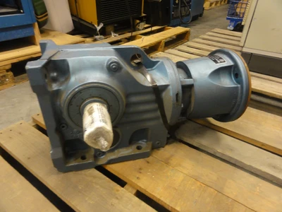 NEW SEW EURODRIVE K77LP215