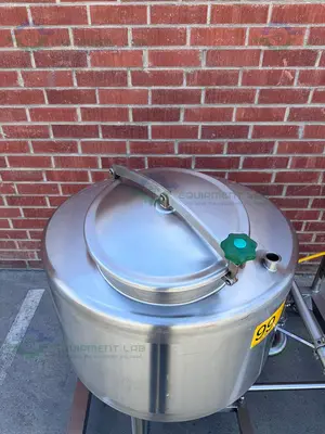 USED GEA 300 LITER RESERVOIR TANK W/ FRISTAM FPX742-205 CENTRIFUGAL PUMP, CONTROLLER