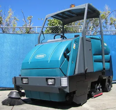 Used TENNANT 8300 Sweepers California US | Bay Line Tool #1399230