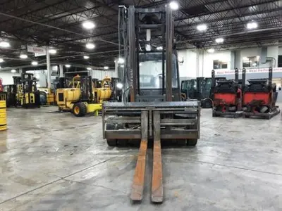 USED 2010 LINDE H60D