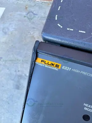 USED FLUKE CALIBRATION HART SCIENTIFIC 6331 DEEP-WELL COMPACT BATH  300°C, 4.2 GAL