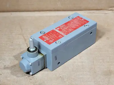 USED ALLEN-BRADLEY 802X-A7