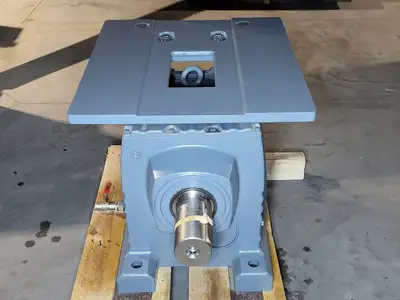 NEW SEW-EURODRIVE R137 AD7/P