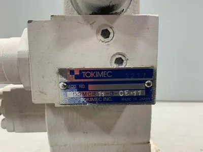 USED TOKIMEC DG4VS-3-0C-M-P7-H-7-P12-52