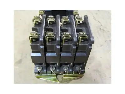 Joslyn Clark 544-76 47020 4 N.O. Contacts 120v Coil NEW