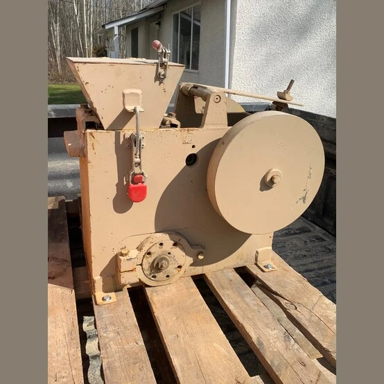 Used GLADIATOR 5 X 7  LAB JAW CRUSHER Misc Recycling Florida US | ESCOBAR TRADING, INC. #202761