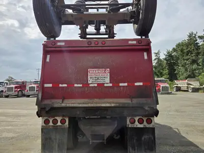 USED 2014 PETERBILT 365