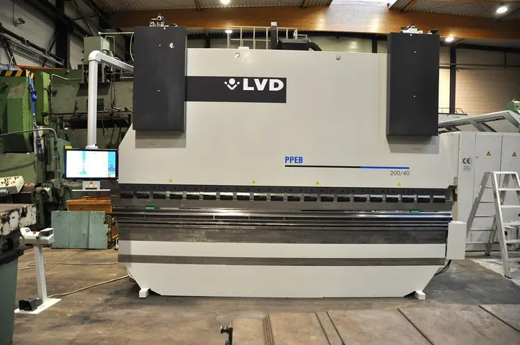 Used LVD PPEB 200 TON X 4100 MM CNC Press Brakes | Apt International N.V #372995