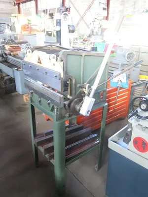 USED DIACRO 16-24 MANUAL PRESS BRAKE