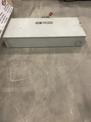 GE 400A Non-Fusible Safety Disconnect Switch 600V