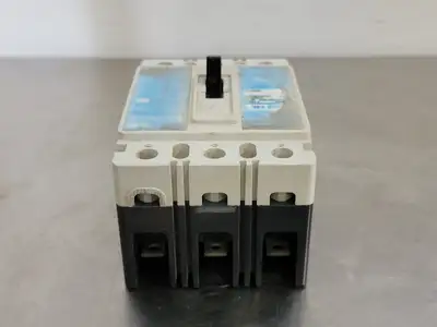 USED CUTLER-HAMMER EHD3030