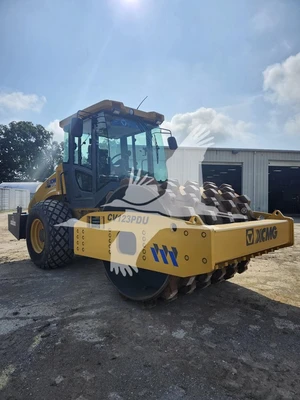 USED 2022 XCMG CV123PDU