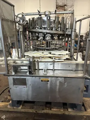 Used 1991 MRM RPF 16 PISTON FILLER LITER PISTONS _UNKNOWN_ Filling Machines Illinois US | Save on Equipment #1259300