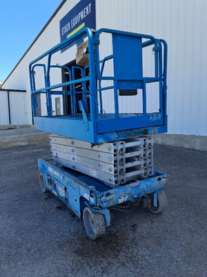USED 2015 Genie GS-3246