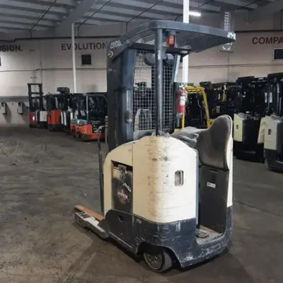 USED 2019 CROWN RR5725-45