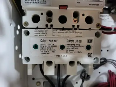 15A, 600V, 3-Ph MCC Disconnect Switch, Size 1 Bucket for Freedom 2100 MCC Frame