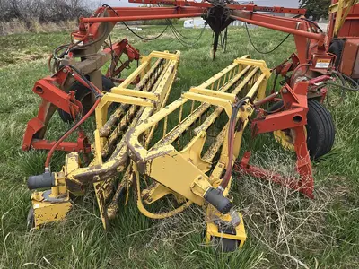 USED NEW HOLLAND 216