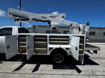 Used 2020 RAM 5500 Bucket (boom) trucks Florida US | Truck and Van Outlet #1509213