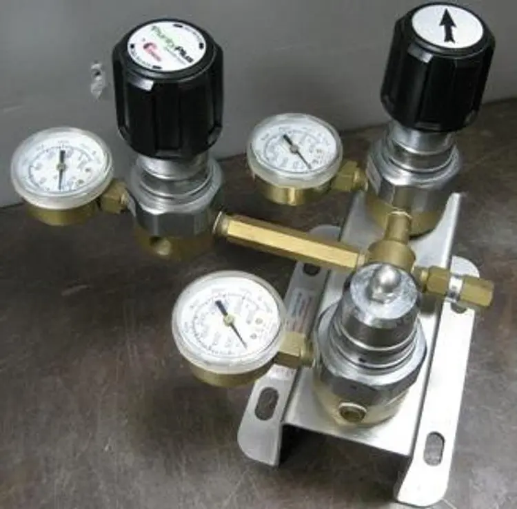 Used _UNKNOWN_ F702-02W9 M1 Regulators Texas US | Bamko Surplus Process Equipment #935738