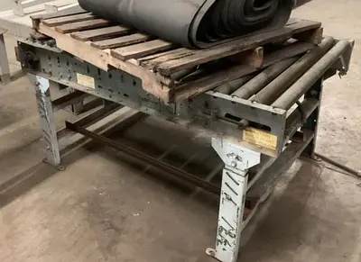 42" WIDE x 5' LONG EASI POWER ROLLER CONVEYOR