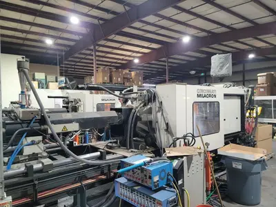 USED CINCINNATI MILACRON VH 400