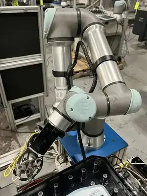 Used 2021 UNIVERSAL ROBOTS UR5E Robots Illinois US | Perfection Global, LLC. #1232844