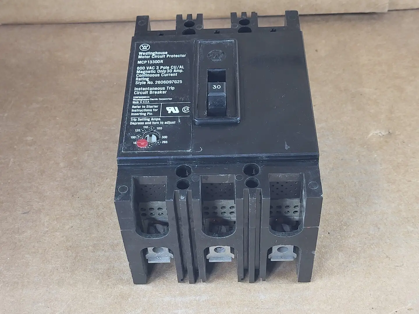 USED CUTLER-HAMMER MCP13300R