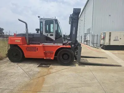 Used 2017 DOOSAN D160S-7 Internal Combustion Forklifts: Pneumatic Tire Illinois US | Somerset Equipment Sales #1546171