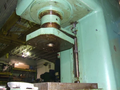 Denison 25 Ton