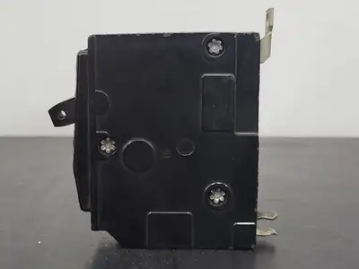 USED SQUARE D QO120