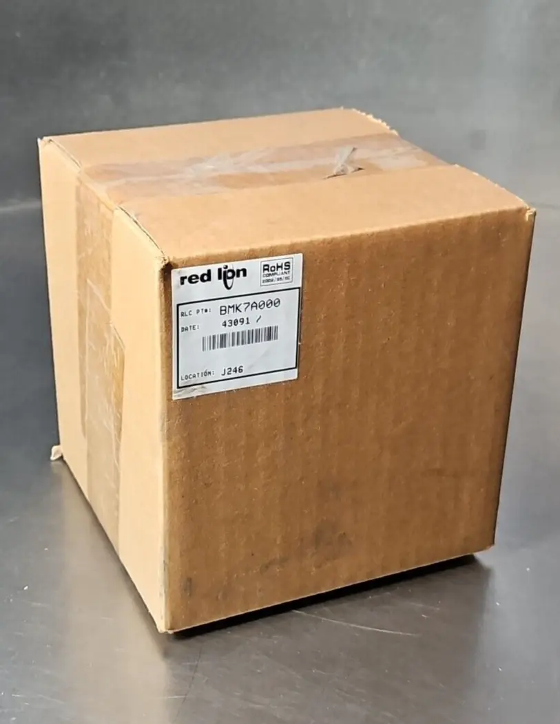 RED LION BMK7A000 MOUNTING ADAPTER CHASSIS MOUNT. Loc4E33