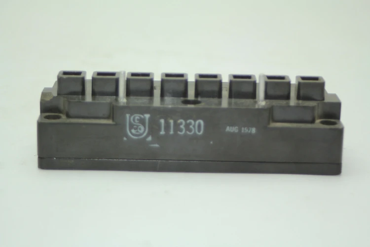 Used USD USD11330 Terminal Blocks California US | Davliegogo LLC #1705436