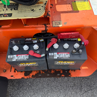 USED 2017 JLG T350