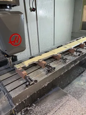 USED 2022 HAAS VR-11