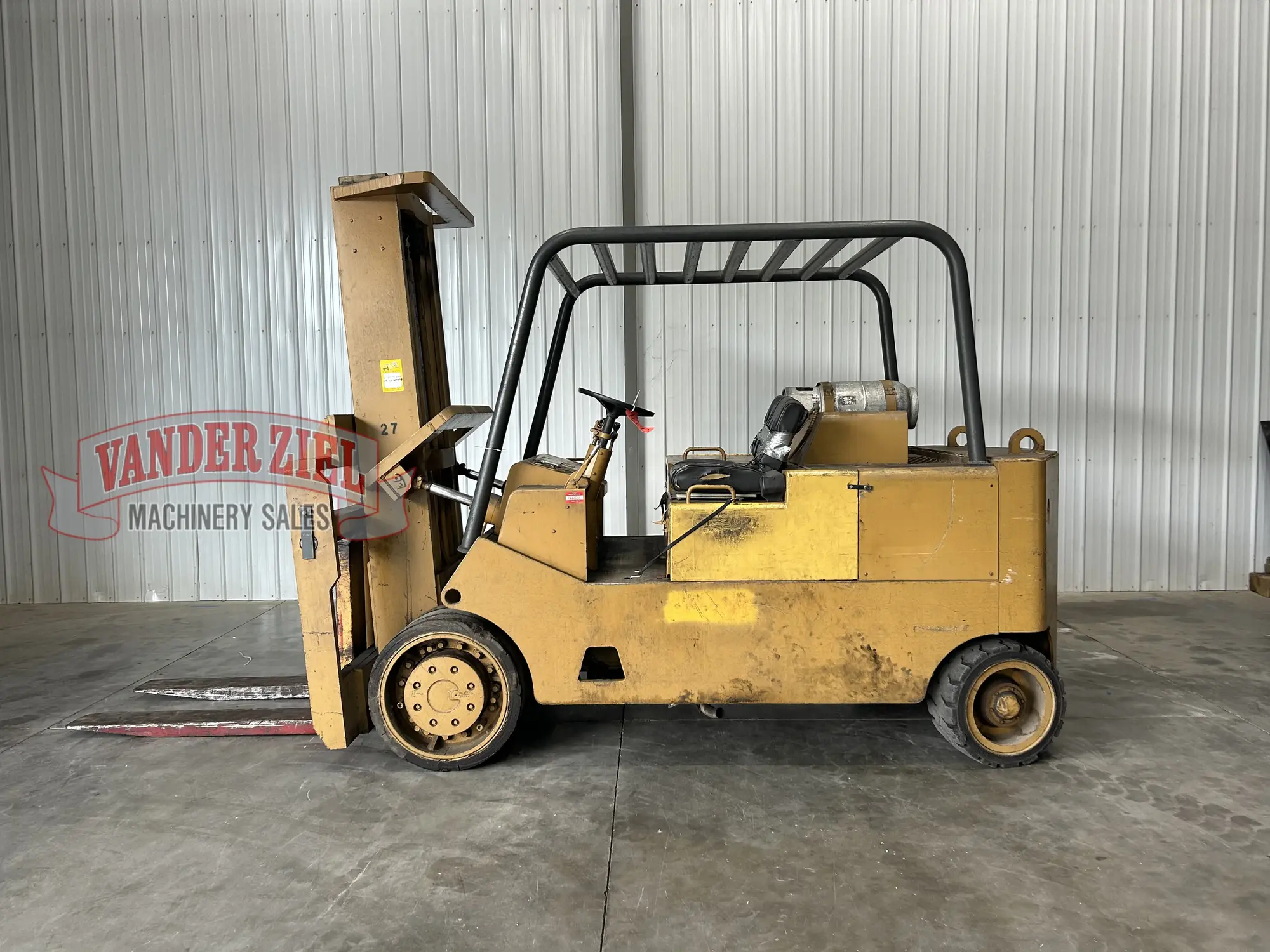 Used CATERPILLAR T250 Misc Forklifts Michigan US | Vander Ziel Machinery Sales #482638