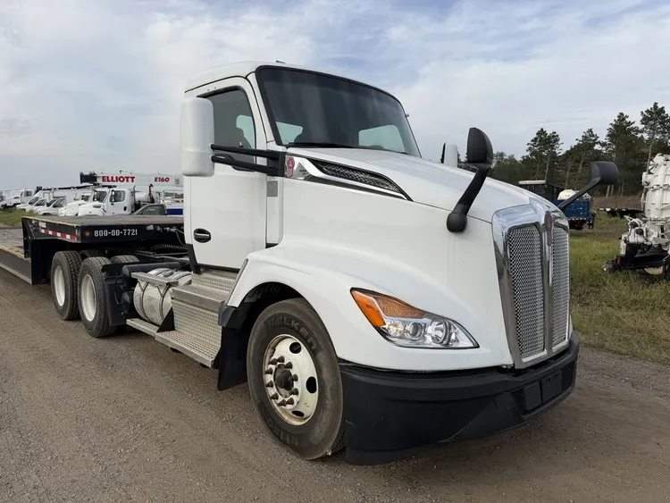 Used 2023 KENWORTH T680 Conventional trucks Minnesota US | Carco Truck & Equipment #1513672