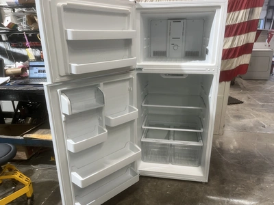 Used CRITERION FREEZER ON TOP Refrigerators Michigan US | Miedema Asset Management Group #1425146