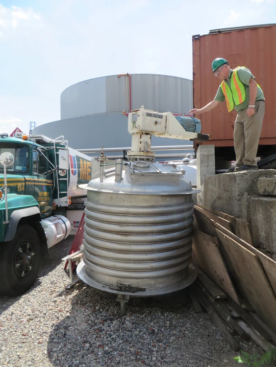 Used _UNKNOWN_ 500 GALLON Stainless Steel Tanks New Jersey US | Perry Equipment #121892