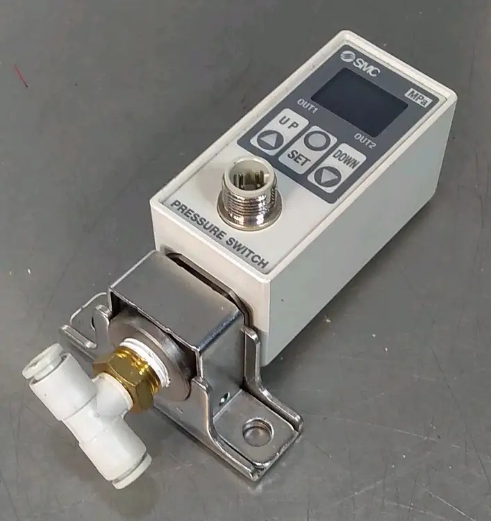 Used SMC _UNKNOWN_ Pressure Switches South Carolina US | Palmetto Automation #1160856