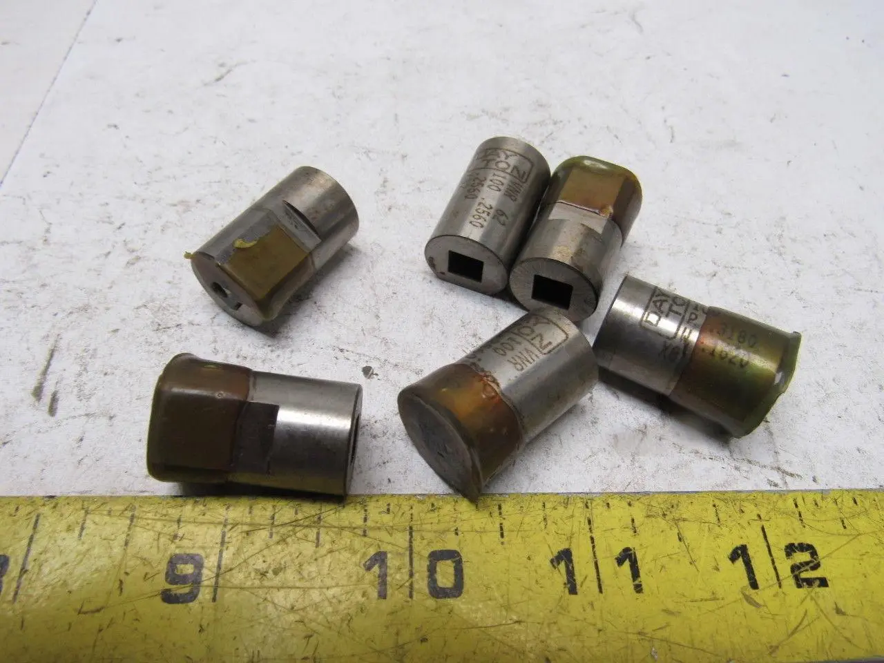 Dayton VNR62 100 .2560x.2560 Square Hole Headless Press Fit Die Button Lot Of 6