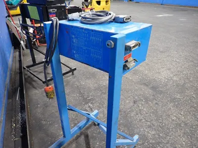 D-m-e Company Temperature Controller