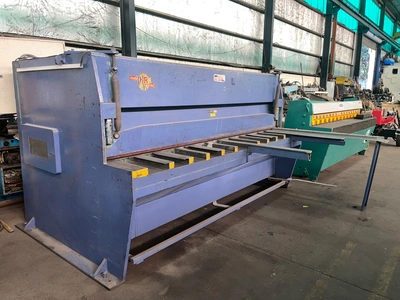 REGAL TBA Guillotines | ESP Machinery Australia Pty Ltd (4)
